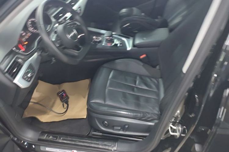 Used Audi A4L 2019 45 TFSI quattro Individual Sport Edition China VI Left Front Seat