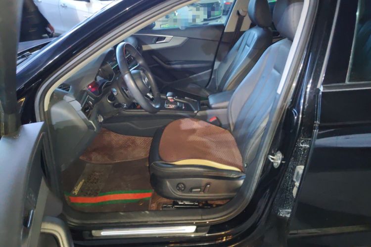 Used Audi A4L 2019 40 TFSI Ambition China VI Left Front Seat