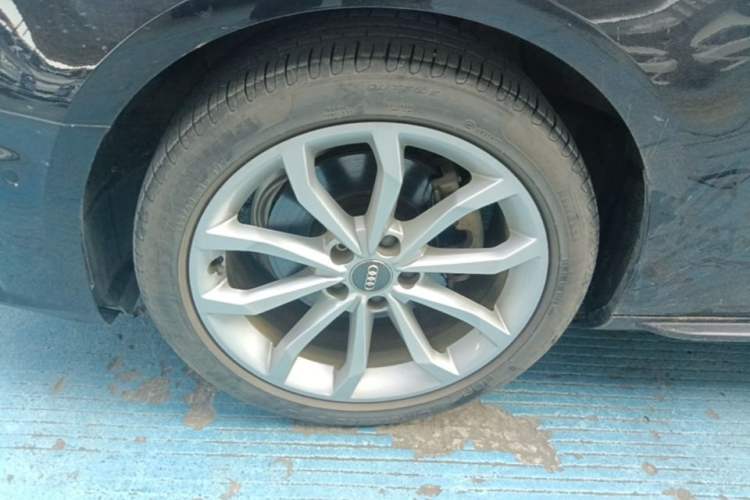 Used Audi A4L 2019 40 TFSI Fashion Version China V Left Front Wheel Hub