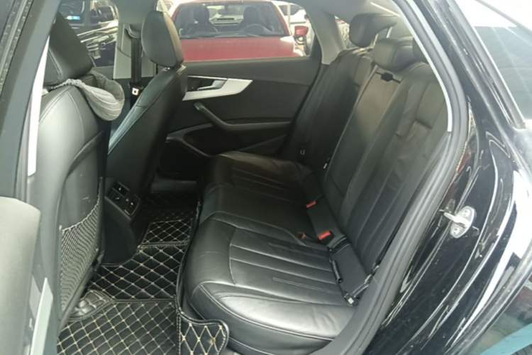 Used Audi A4L 2019 40 TFSI Fashion Version China V Left Rear Seat