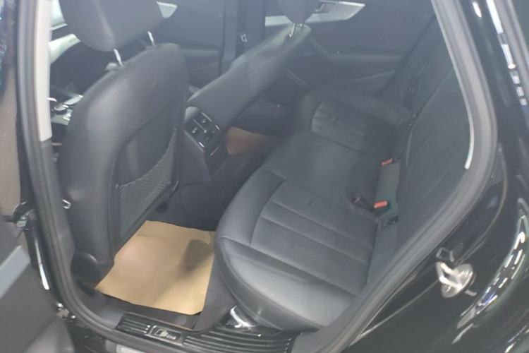 Used Audi A4L 2019 45 TFSI quattro Individual Sport Edition China VI Left Rear Seat