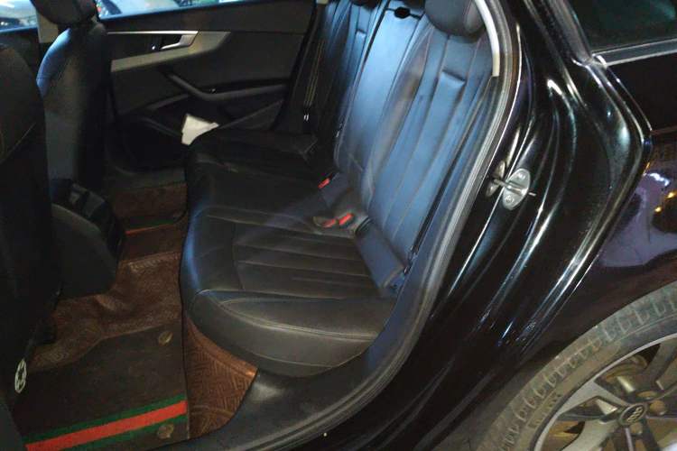 Used Audi A4L 2019 40 TFSI Ambition China VI Left Rear Seat