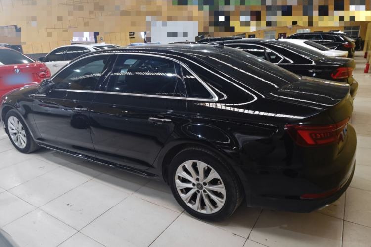 Used Audi A4L 2019 40 TFSI Ambition China VI Left Side