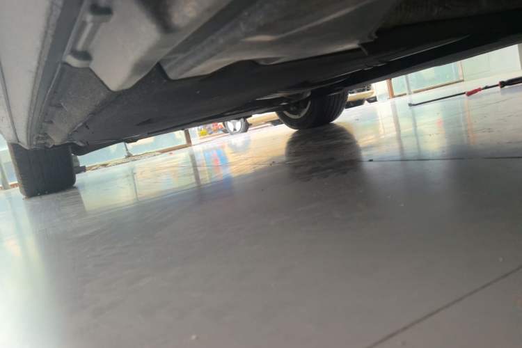 Used Audi A4L 2019 40 TFSI Ambition China VI Left Side Sill