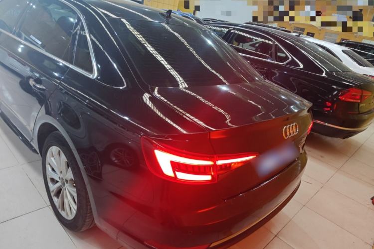 Used Audi A4L 2019 40 TFSI Ambition China VI Rear