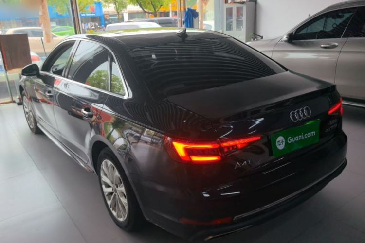 Used Audi A4L 2019 40 TFSI Ambition China VI Rear Left 45 Deg