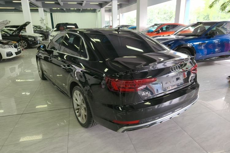 Used Audi A4L 2019 40 TFSI Fashion Edition China VI Emission Standard Rear Left 45 Deg