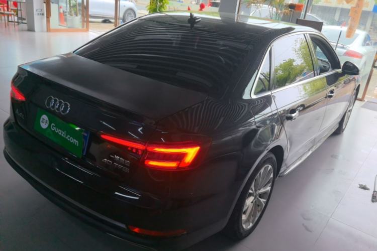 Used Audi A4L 2019 40 TFSI Ambition China VI Rear Right 45 Deg
