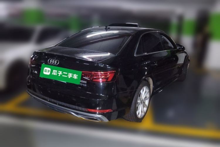 Used Audi A4L 2019 40 TFSI Fashion Edition China VI Emission Standard Rear Right 45 Deg