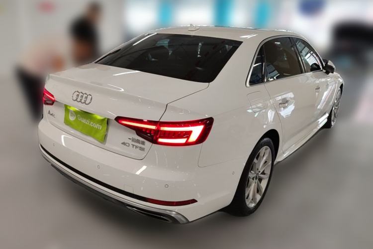 Used Audi A4L 2019 40 TFSI Fashion Edition China VI Emission Standard Rear Right 45 Deg