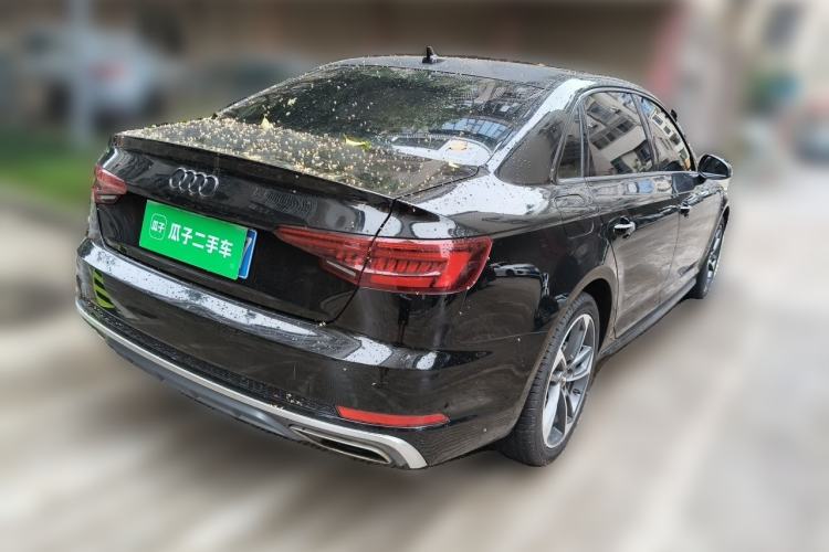 Used Audi A4L 2019 40 TFSI Fashion Edition China VI Emission Standard Rear Right 45 Deg