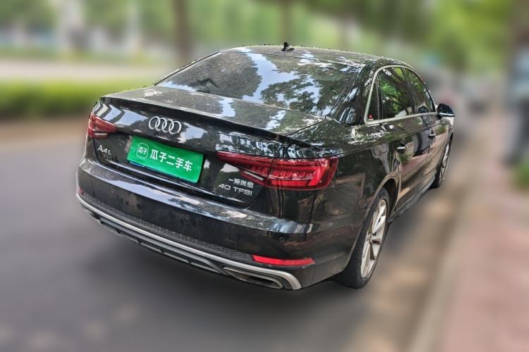 Used Audi A4L 2019 40 TFSI Fashion Edition China VI Emission Standard Rear Right 45 Deg