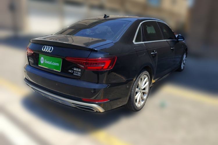 Used Audi A4L 2019 40 TFSI Fashion Edition China VI Emission Standard Rear Right 45 Deg