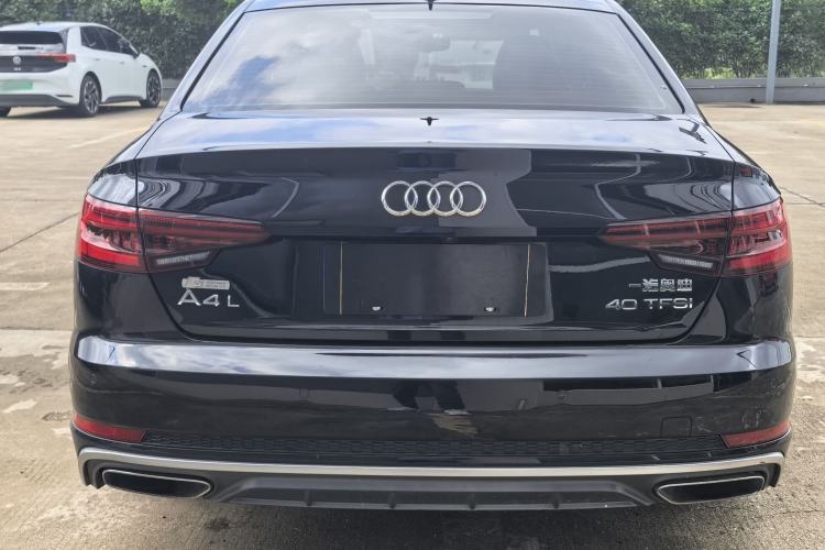 Used Audi A4L 2019 40 TFSI Fashion Edition China VI Emission Standard Rear