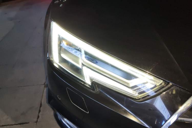 Used Audi A4L 2019 40 TFSI Ambition China VI Right Front Headlight