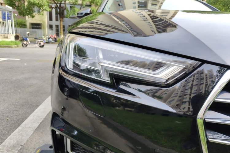 Used Audi A4L 2019 40 TFSI Ambition China VI Right Front Headlight