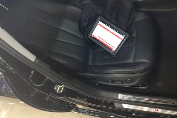 Used Audi A4L 2019 45 TFSI quattro Individual Sport Edition China VI Right Front Seat