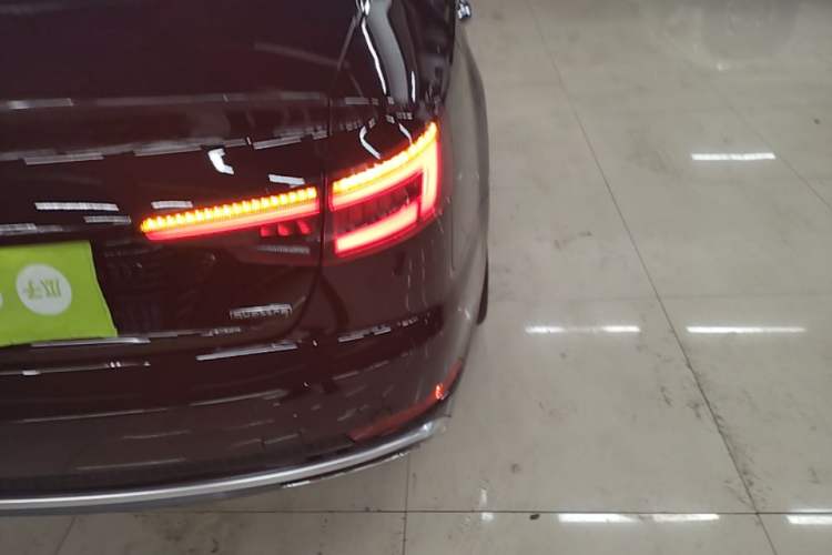 Used Audi A4L 2019 45 TFSI quattro Individual Sport Edition China VI Right Rear Taillight