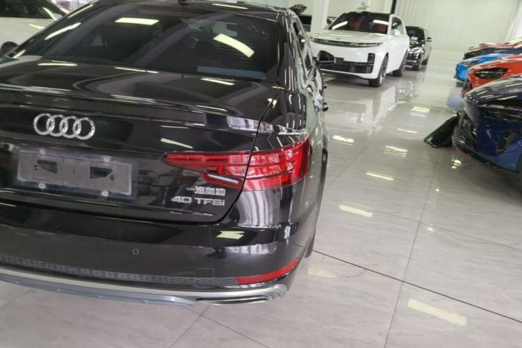 Used Audi A4L 2019 40 TFSI Fashion Edition China VI Emission Standard Right Rear Taillight