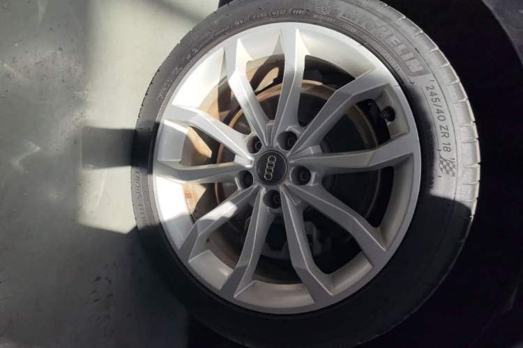 Used Audi A4L 2019 40 TFSI Fashion Version China V Right Rear Wheel Hub