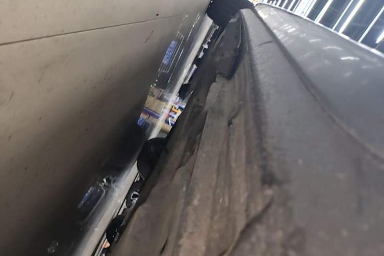 Used Audi A4L 2019 45 TFSI quattro Individual Sport Edition China VI Right Side Sill