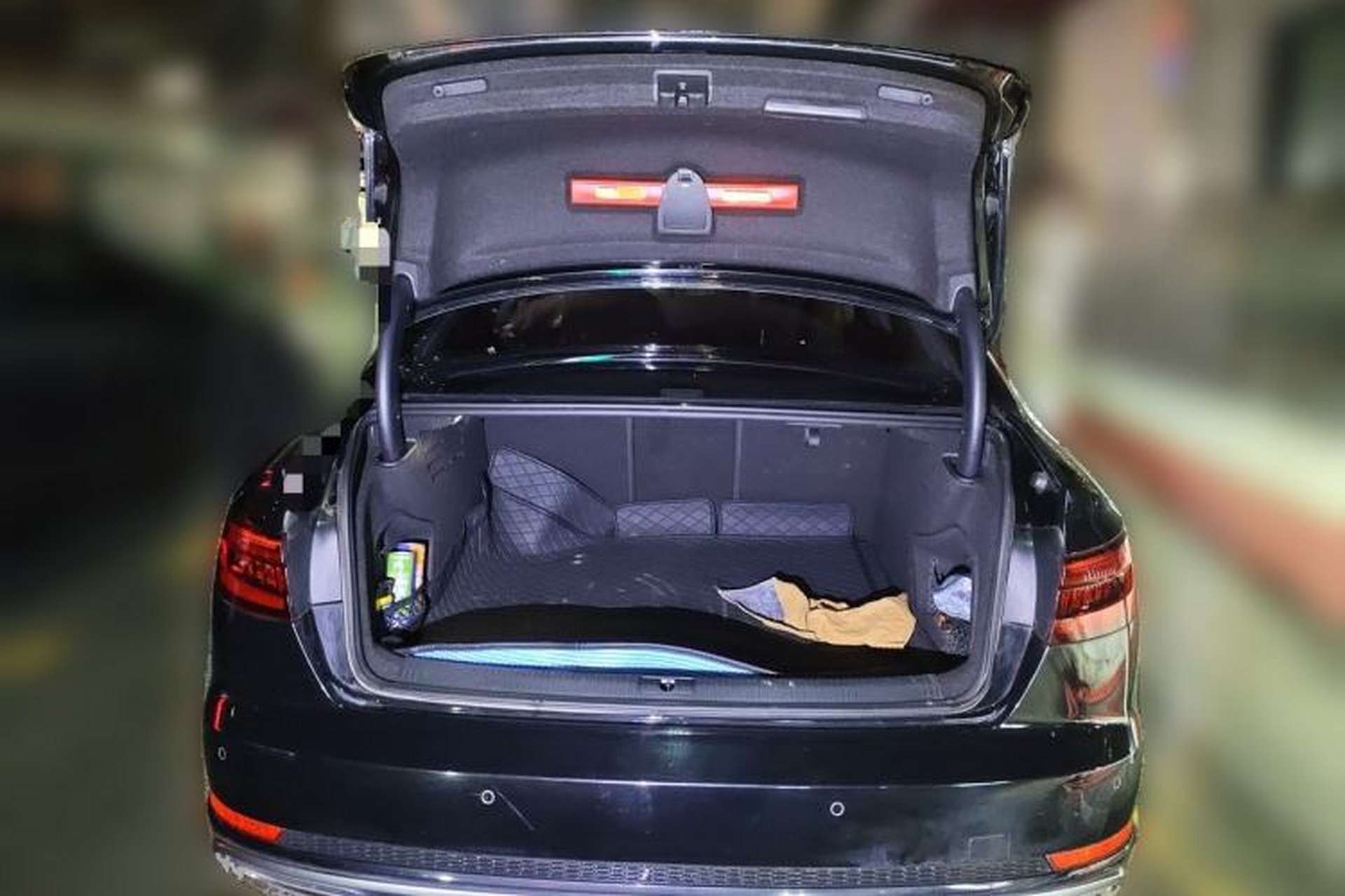 Used Audi A4L 2019 40 TFSI Fashion Edition China VI Emission Standard Trunk