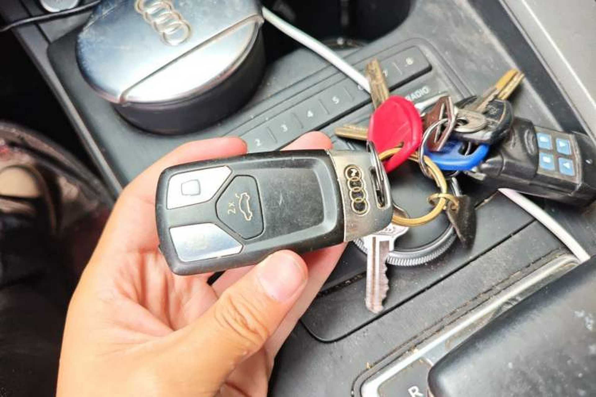 Used Audi A4L 2019 40 TFSI Fashion Version China V Vehicle Key