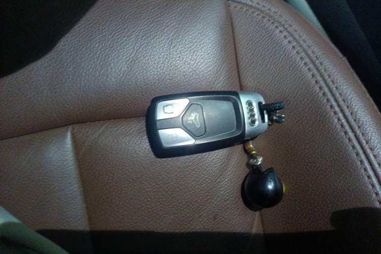 Used Audi A4L 2019 45 TFSI quattro Individual Sport Edition China V Vehicle Key