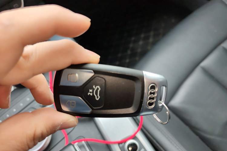 Used Audi A4L 2019 40 TFSI Fashion Version China V Vehicle Key