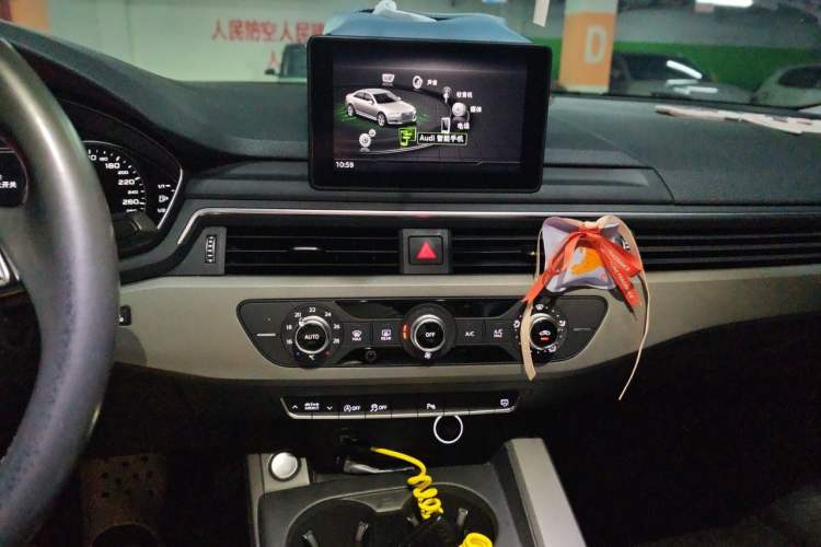 Used Audi A4L 2019 40 TFSI Ambition Version China V Audio And AC Panel
