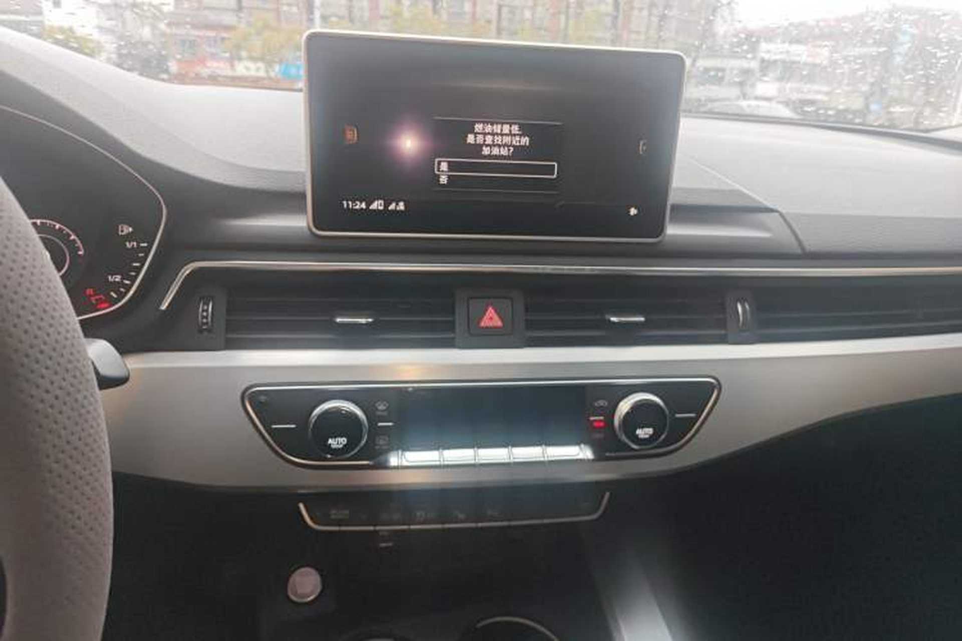 Used Audi A4L 2019 40 TFSI Fashion Version China V Audio And AC Panel