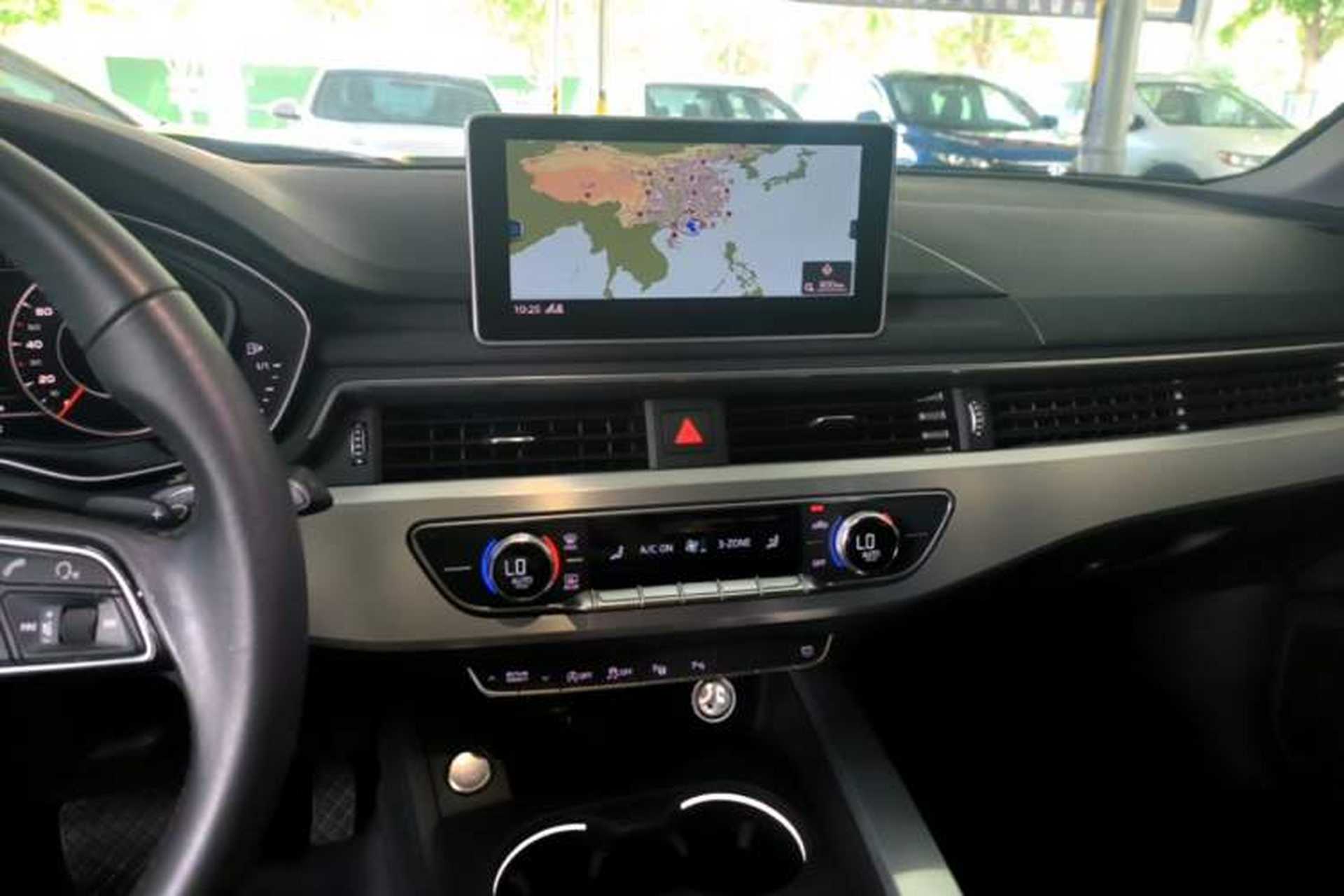 Used Audi A4L 2019 40 TFSI Fashion Version China V Audio And AC Panel