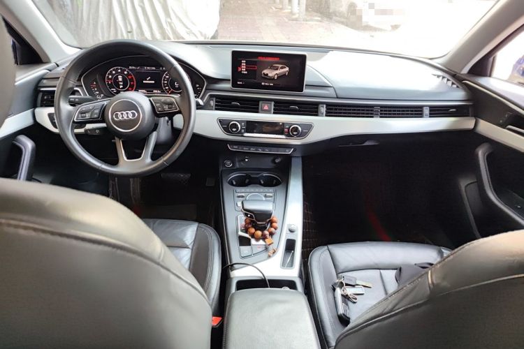 Used Audi A4L 2019 40 TFSI Fashion Version China V Center Console