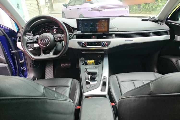 Used Audi A4L 2019 45 TFSI quattro Individual Sport Edition China VI Center Console