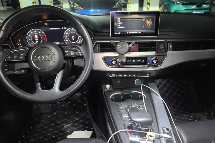 Used Audi A4L 2019 40 TFSI Fashion Version China V Center Console