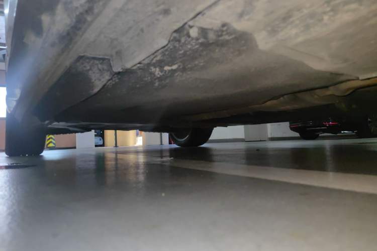 Used Audi A4L 2019 40 TFSI Fashion Edition China VI Emission Standard Chassis Front Right