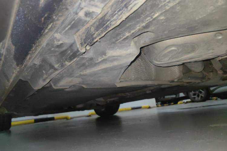 Used Audi A4L 2019 40 TFSI Fashion Edition China VI Emission Standard Chassis Rear Left