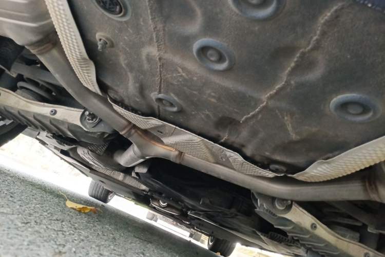 Used Audi A4L 2019 40 TFSI Fashion Edition China VI Emission Standard Chassis Rear