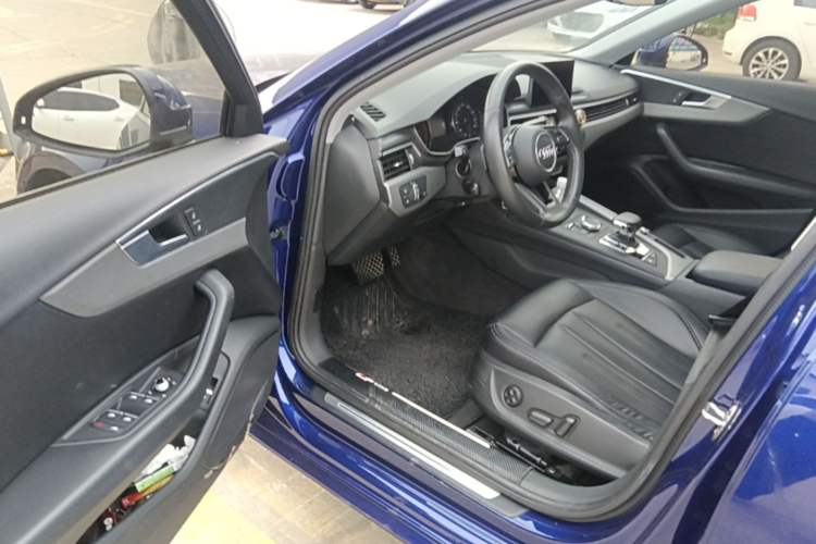 Used Audi A4L 2019 40 TFSI Ambition Version China V Driver Seat
