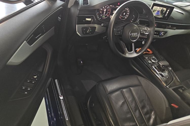 Used Audi A4L 2019 40 TFSI Fashion Version China V Driver Seat