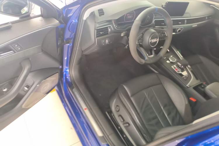 Used Audi A4L 2019 40 TFSI Fashion Version China V Driver Seat