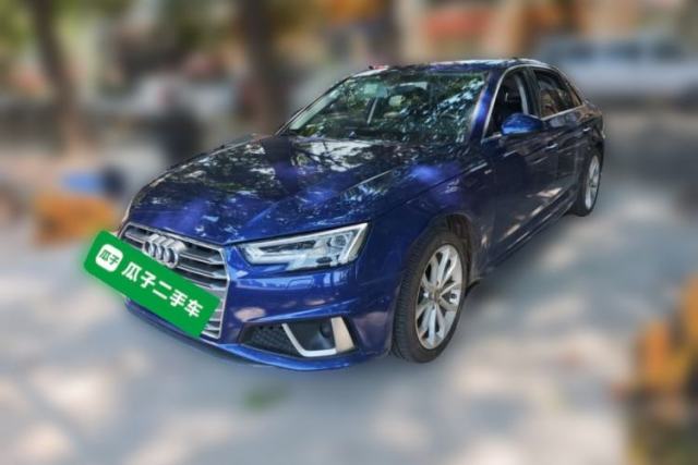 Ojetý Audi A4L 2019 40 TFSI Fashion Edition China VI Emission Standard