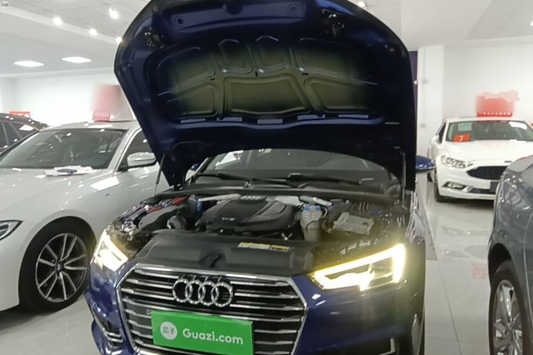 Used Audi A4L 2019 40 TFSI Ambition Version China V Engine Bay