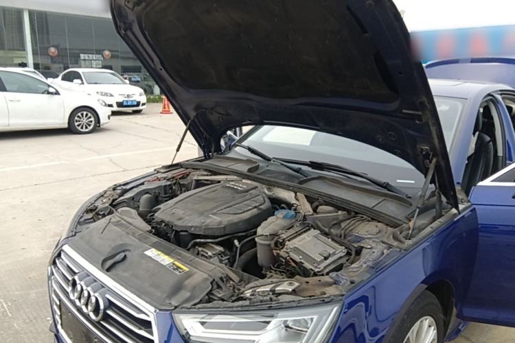 Used Audi A4L 2019 40 TFSI Ambition Version China V Engine Bay