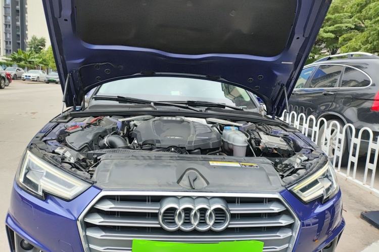 Used Audi A4L 2019 40 TFSI Fashion Version China V Engine Bay