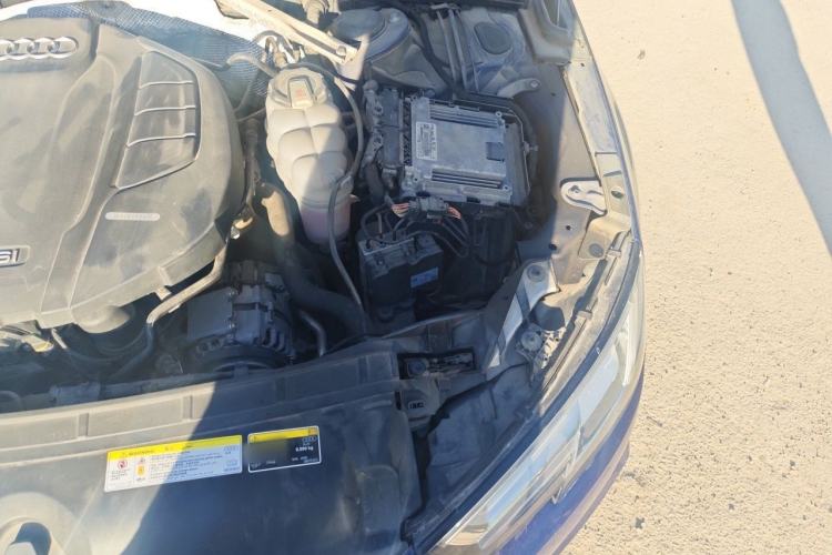 Used Audi A4L 2019 40 TFSI Ambition China VI Engine Bay Left