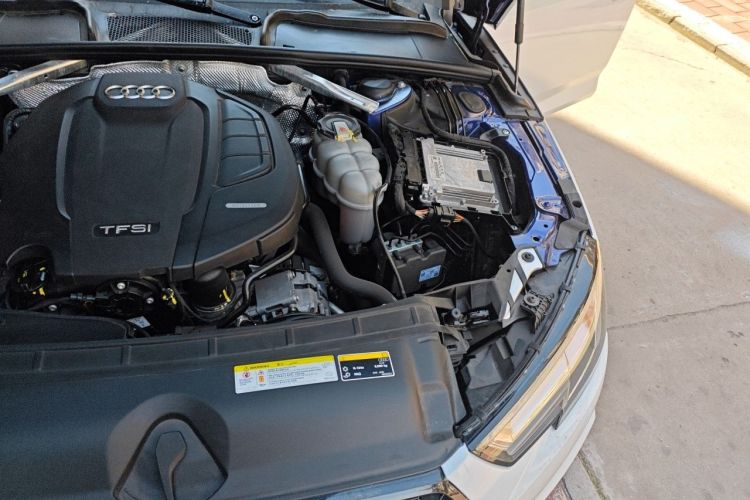 Used Audi A4L 2019 40 TFSI Ambition China VI Engine Bay Left