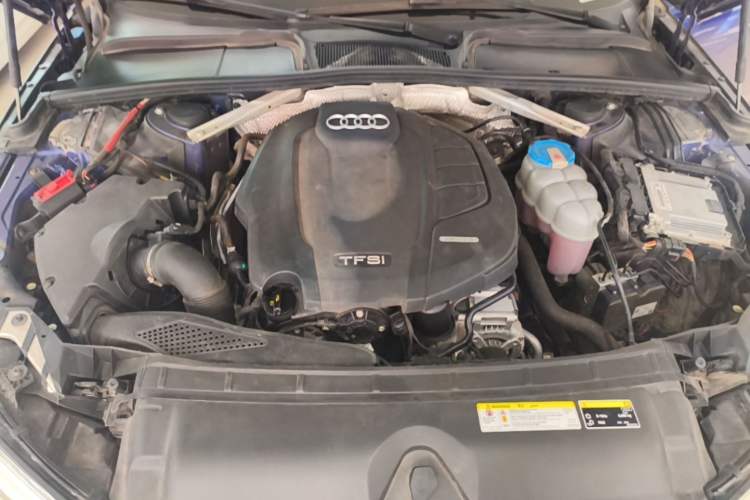 Used Audi A4L 2019 40 TFSI Fashion Version China V Engine Bay