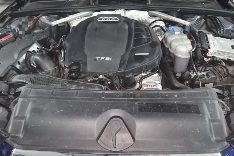 Used Audi A4L 2019 40 TFSI Fashion Version China V Engine Bay