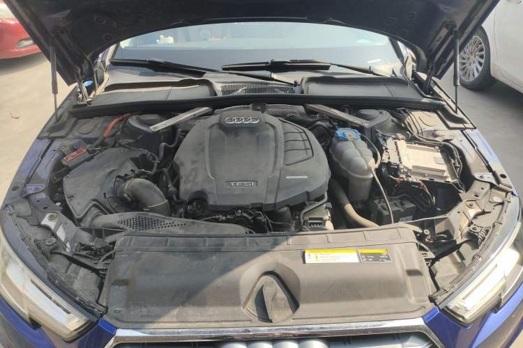 Used Audi A4L 2019 40 TFSI Fashion Version China V Engine Bay